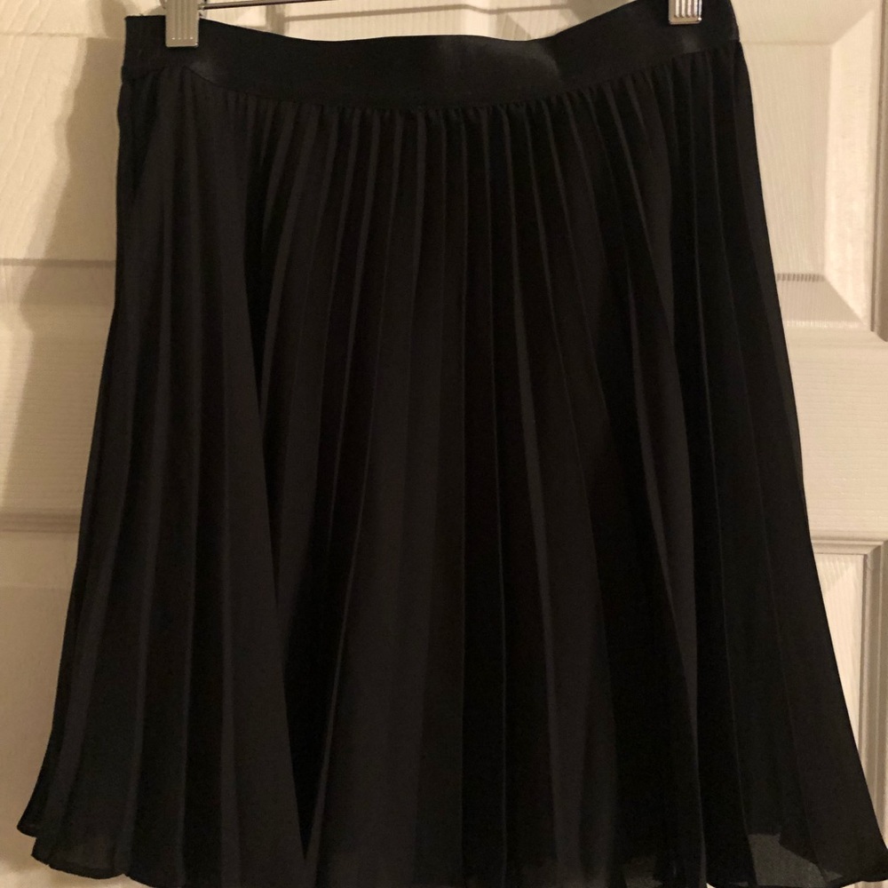 high waisted pleated skirt. Worn once. Sz. Small